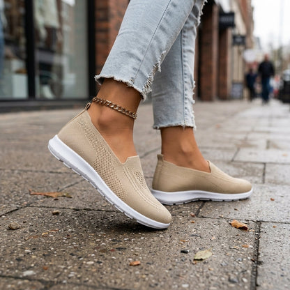 AeroPace™ Walking Shoes