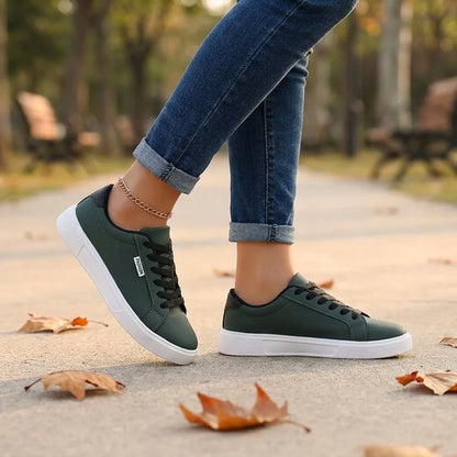 CourtEase™ Low-Top Sneakers - Dark Green