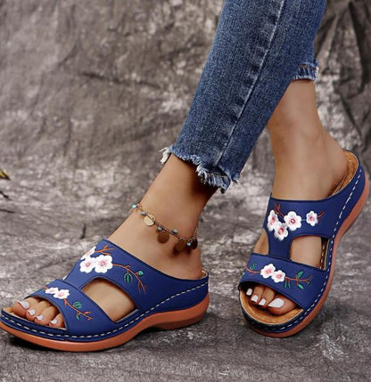 Ortobloom™ - Flower Embroidered Orthopedic Sandals